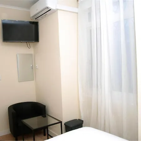 Amor Lisboa Hostel * ליסבון