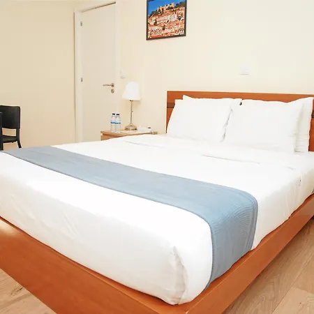 Amor Lisboa Hostel * Лиссабон