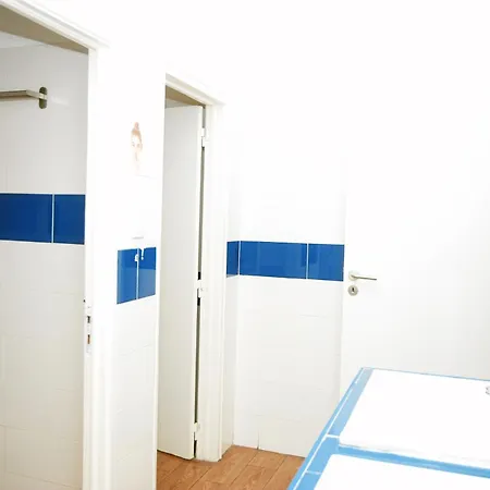 Хостел Amor Lisboa Hostel