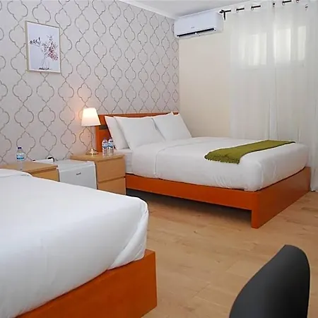 Amor Lisboa Hostel Хостел