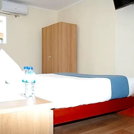 Amor Lisboa Hostel *