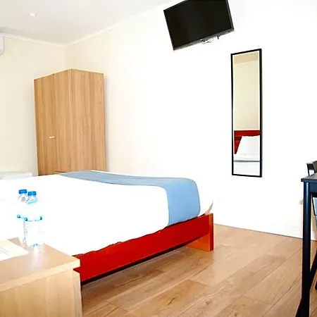 Amor Lisboa Hostel Хостел
