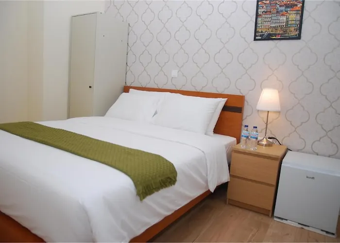 Amor Lisboa Hostel بيت شباب