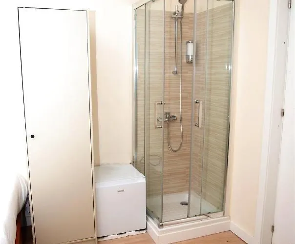 Amor Lisboa Hostel بيت شباب